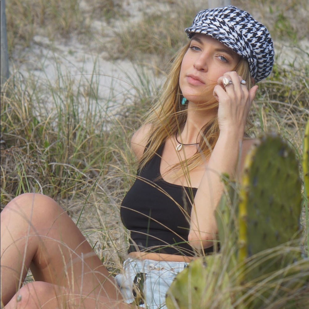 Hat - Picture 2 of 2